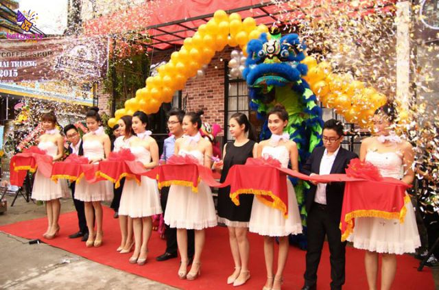 Khai trương nhà hàng là một sự kiện đánh dấu bước khởi đầu cho một hành trình kinh doanh